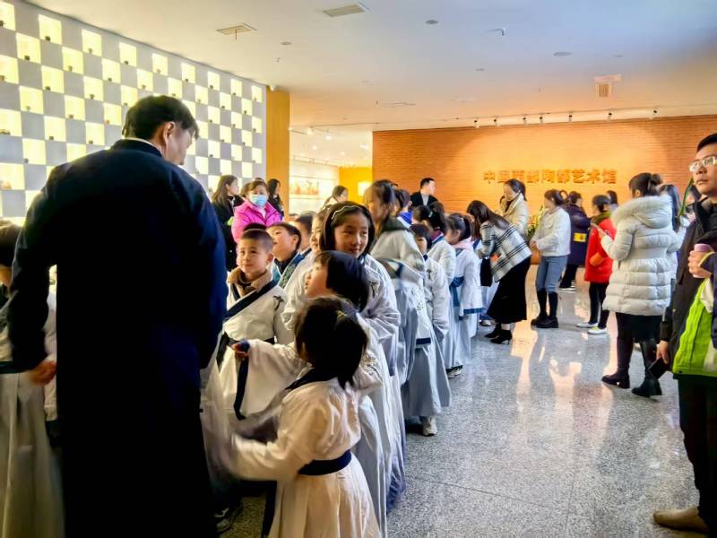 文化赋能：九龙坡区魔创文旅挖掘城市文化资源的实践探索